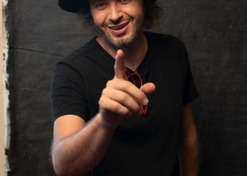 Giulio Wilson con Laila e Nour Sarhan, “Lou Reed”