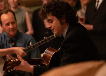 Timothée Chalamet nel ruolo di ‘Bob Dylan in A Complete Unknown di James Mangold