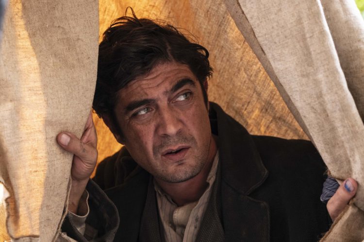 Riccardo Scamarcio in Modì di Johnny Depp