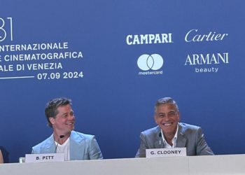 Brad Pitt e George Clooney in conferenza stampa per Wolfs