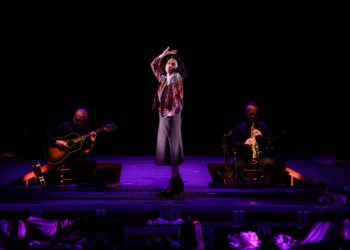 Paola Minaccioni a Teatro con Elena la matta