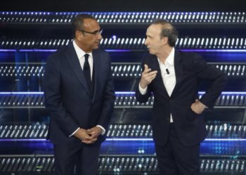Roberto Benigni e Carlo Conti a Sanremo 2025