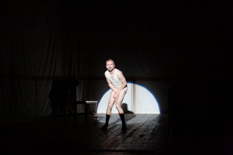 Una relazione per un'accademia di Luca Marinelli e con Fabian Jung. Foto di Anna-Faragona