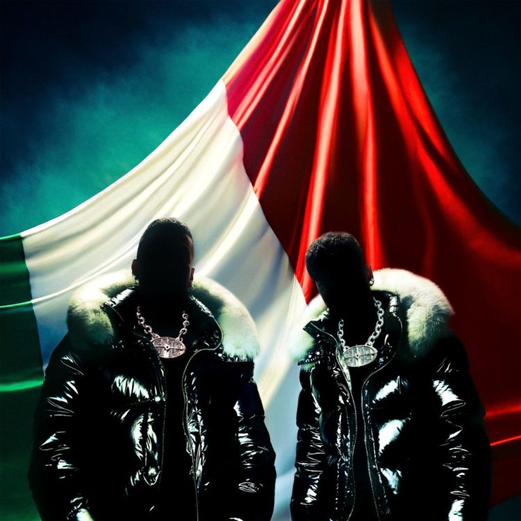 La cover ufficiale di Santana Money Gang, il joint album di Sfera Ebbasta e Shiva in uscita a sorpresa l’11 aprile 2025.