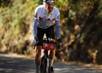 #JOVABIKEPARTY: Jovanotti pedala verso il primo concerto riservato ai ciclisti