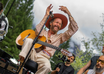 #JovaBikeParty: Jovanotti a tutto gas (e senza motore)