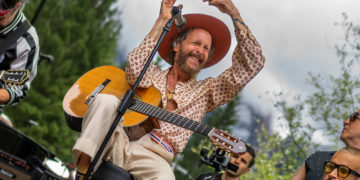 #JovaBikeParty: Jovanotti a tutto gas (e senza motore)