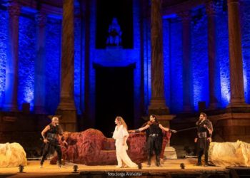 Ifigenia al sacrificio, tra mito e potere. Foto: Jorge Armestar
