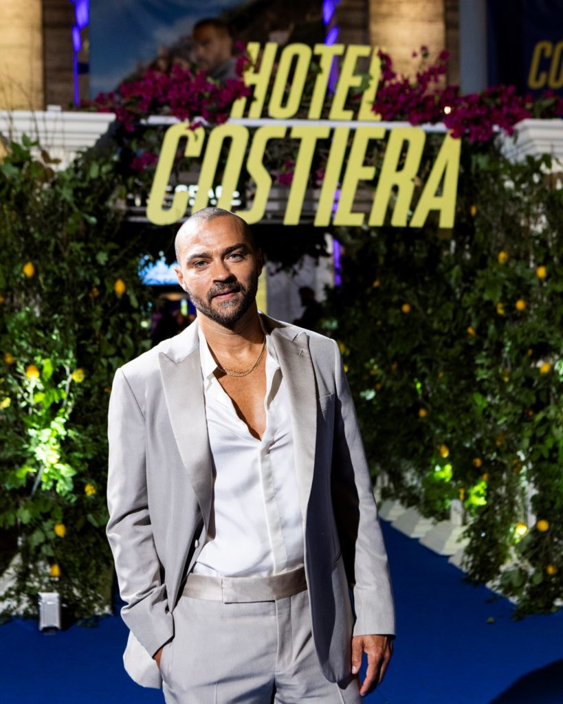Jesse Williams in Hotel Costiera su Prime Video