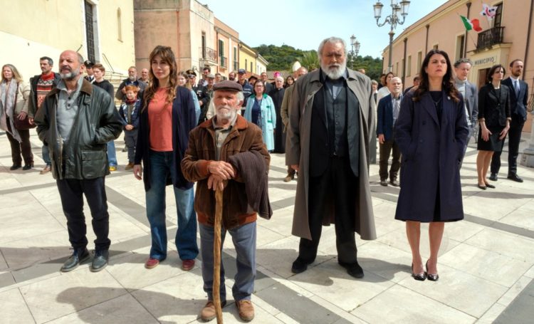 Il cast di La Vita va cosi di Riccardo Milani. A.Baglio-V.Raffaele-G.I.Loi-D.Abatantuono-G.Cucciari@Claudio-Iannone