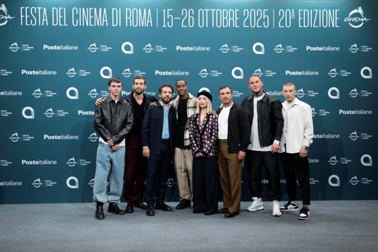 gheghi-borello-alfieri-petrini-de-vivo-giansanti-di-leva-puccilli-photocall-40-secondi