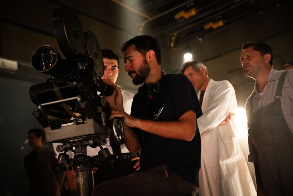 il regista Jacopo Bonvicini con Giacomo Giorgio in Carosello in Love